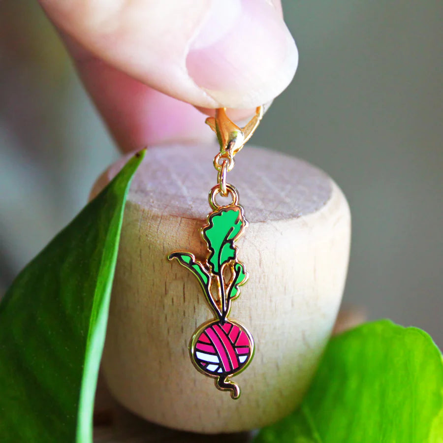 Twill + Print Yarn Radish Stitch Keeper/Marker
