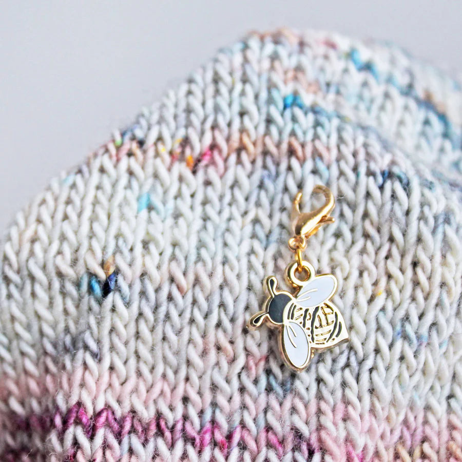 Twill + Print Woolly Bee Stitch Keeper/Marker