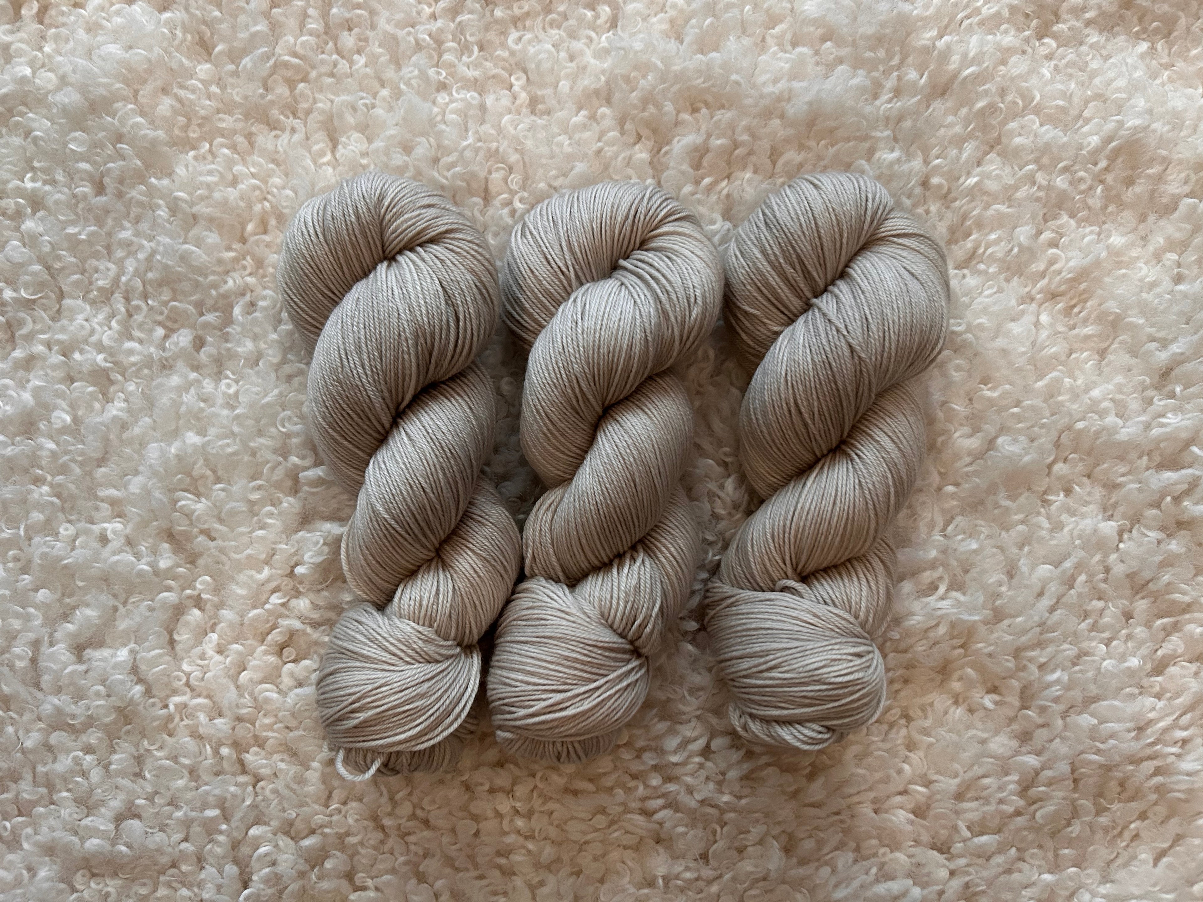 Bulldog x Bramble Four-Legged 4ply