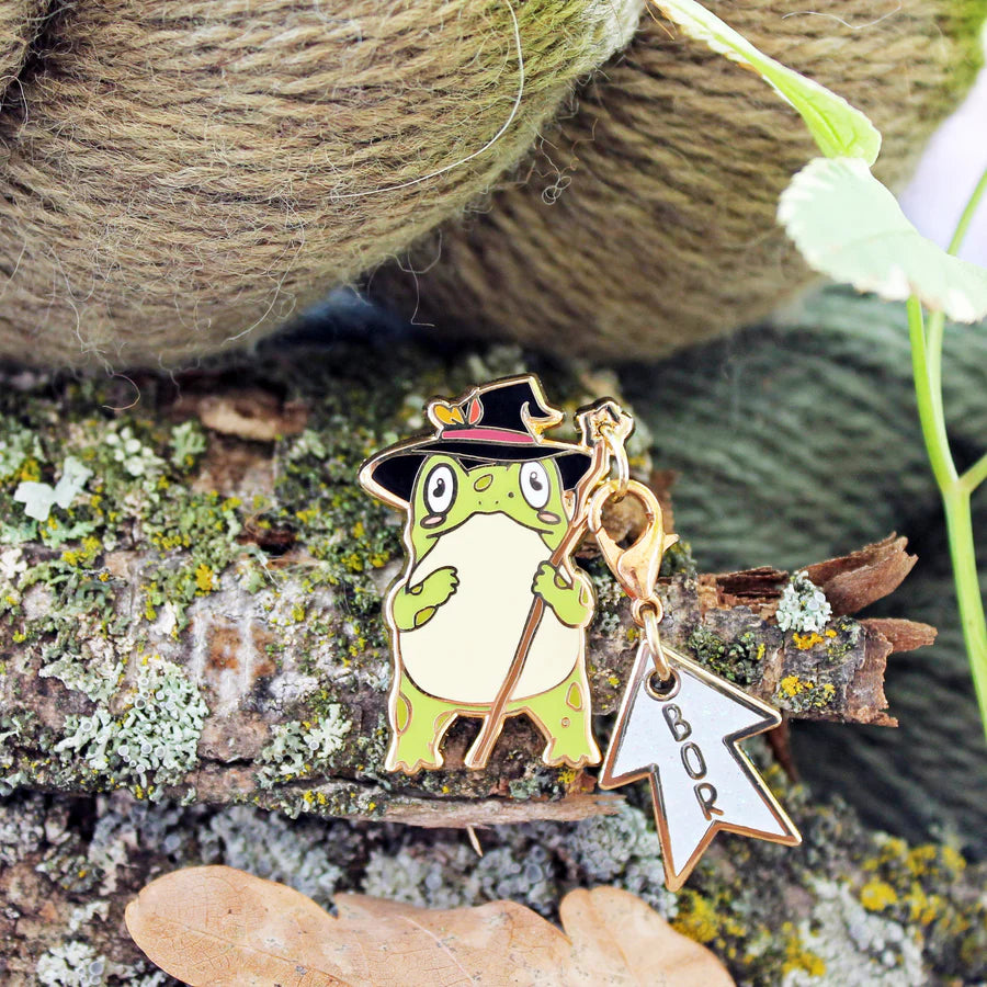 Twill + Print Witch's Helper - Frog