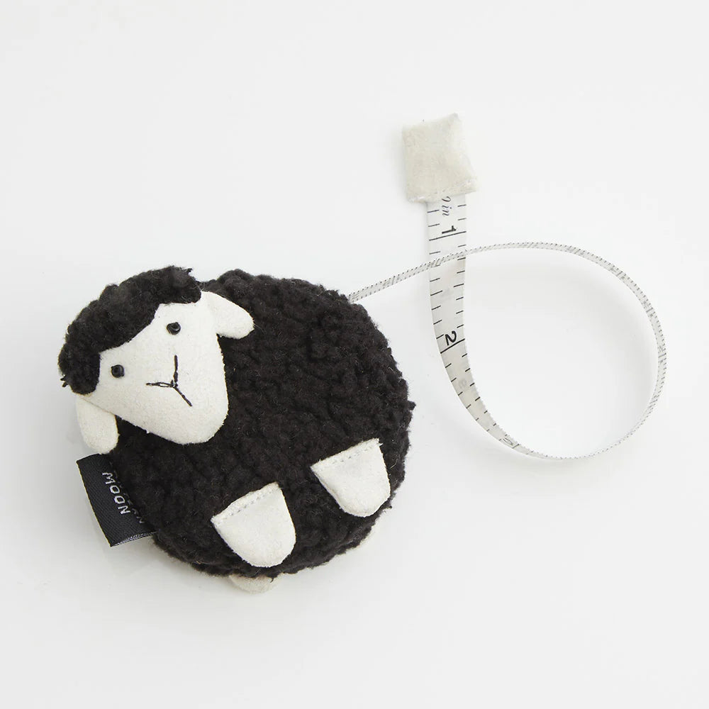 LANTERN MOON Retractable Tape Measure (Woolly Sheep)