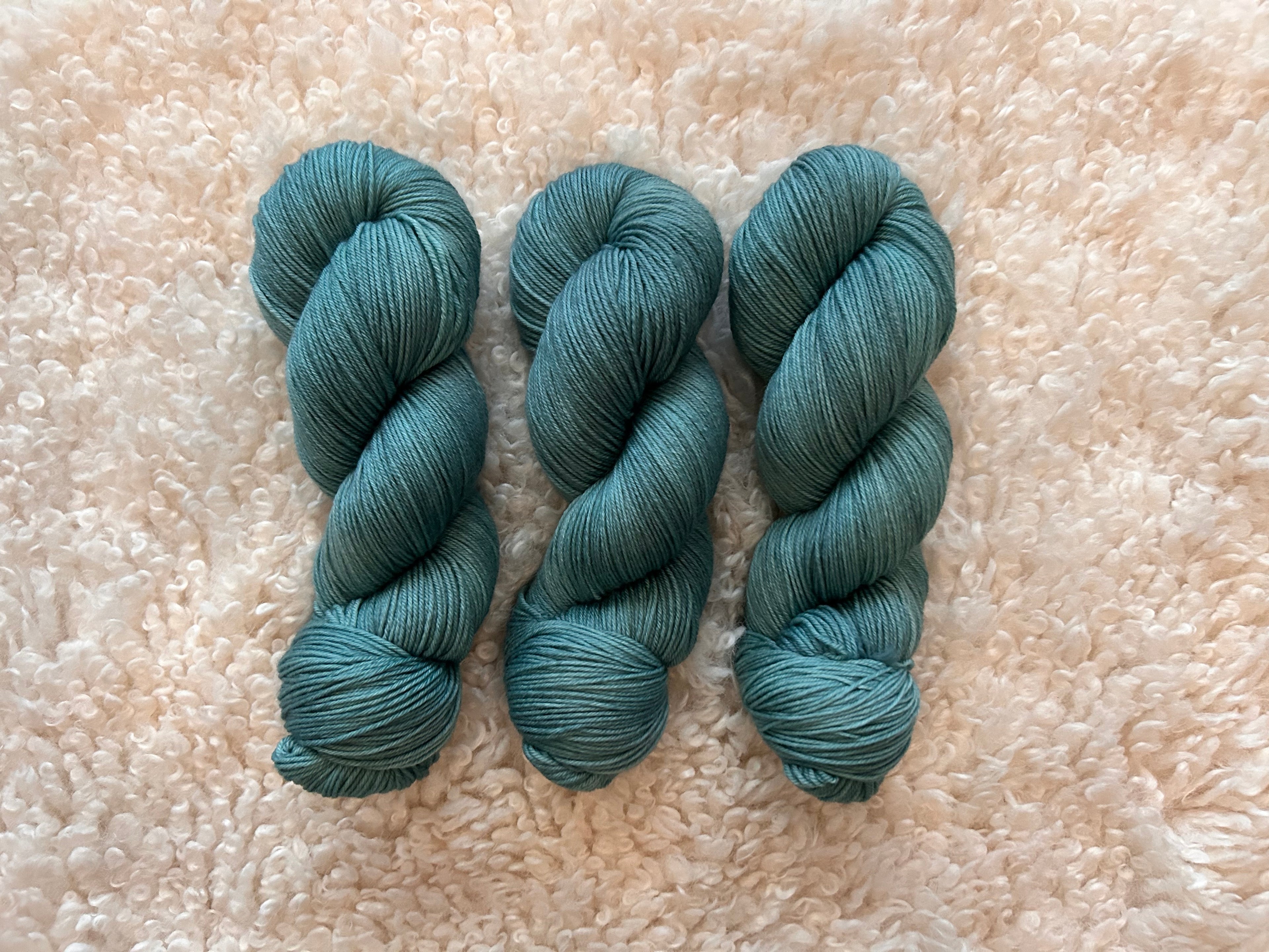 Bulldog x Bramble Four-Legged 4ply