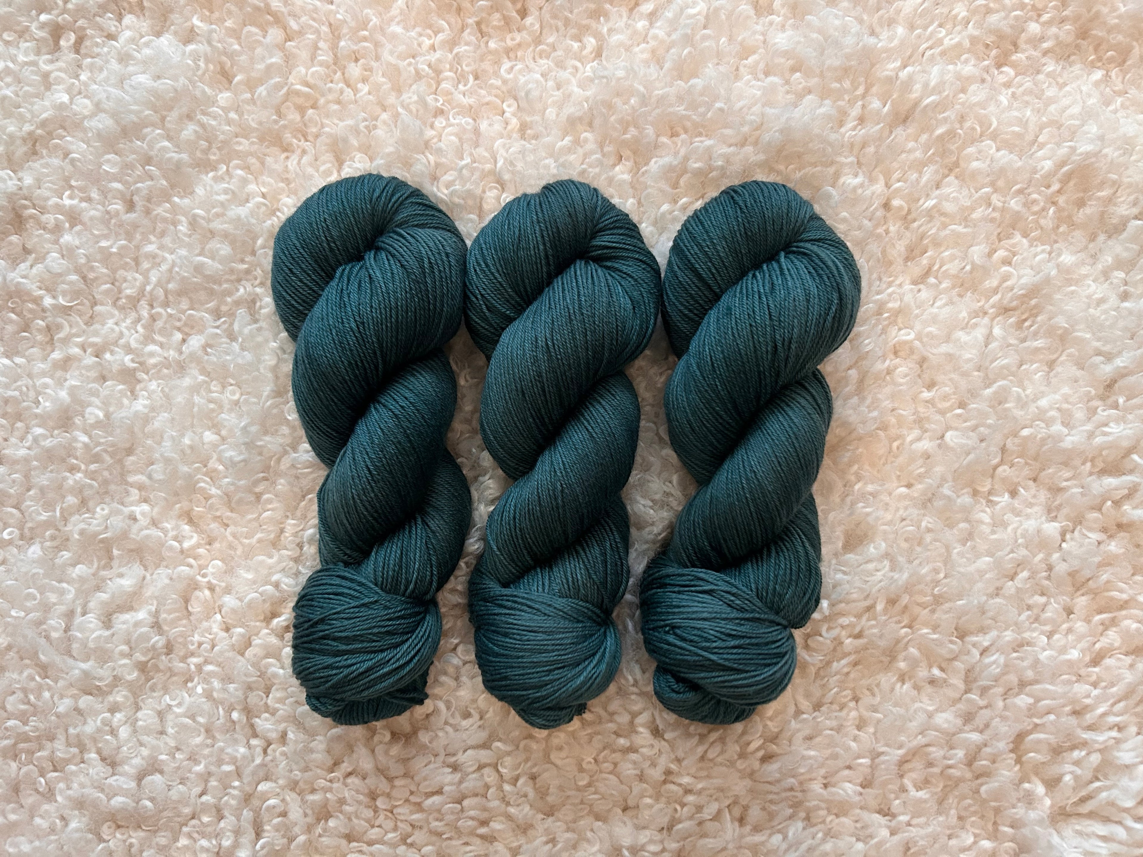 Bulldog x Bramble Four-Legged 4ply